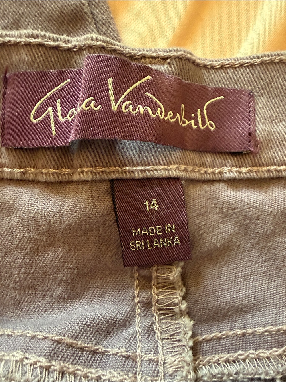 Gloria Vanderbilt Skinny Jeans in Faded Blue - Picture 2 of 9